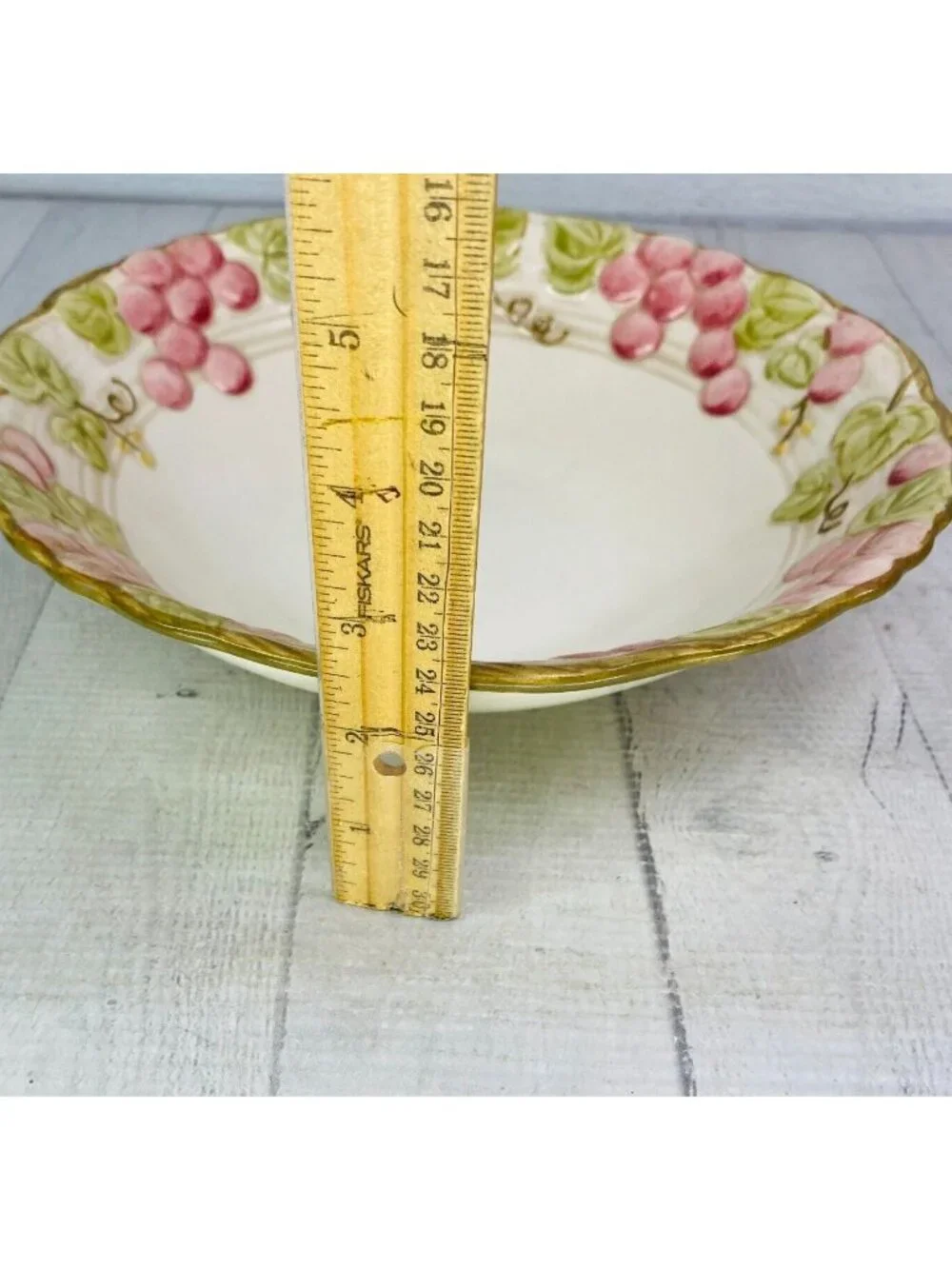 MCM Metlox Poppytrail Vernon VINTAGE PINK Grapes Leave Scalloped 9